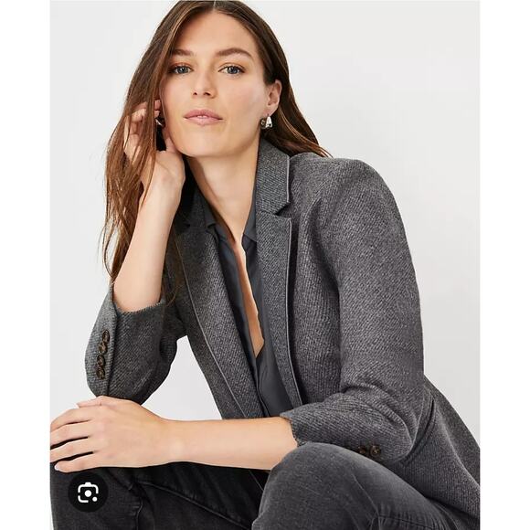 Ann Taylor Hutton Blazer Gray Sweater Knit Wool Blend sz 6 one button - Picture 3 of 14